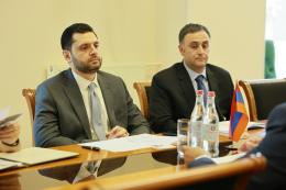 Նախարար Համբարձում Մաթևոսյանն ընդունել է  «ԱրմՍվիսԲանկ» ՓԲԸ-ի գործադիր տնօրեն Գևորգ Մաչանյանին և գործադիր տնօրենի տեղակալ Արա Մակարյանին