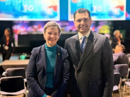 Մանչեսթեր աշխատանքային այցի շրջանակում Շրջակա միջավայրի նախարար Համբարձում Մաթևոսյանը հանդիպել է Միացյալ Թագավորության խորհրդարանական փոխպետքարտուղար, Բնության նախարար Մերի Գրեգի հետ