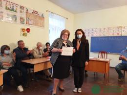 Մեղրի և Ագարակ քաղաքներից 79 տնային տնտեսություն 700,000-ական ՀՀ դրամ բիզնես ծրագրի ֆինանսական աջակցություն ստացան ՇՄՆ «Պահպանվող տարածքների աջակցման ծրագիր-Հայաստան» ծրագրի շրջանակներում  նախարարի տեղակալ Աննա Մազմանյանը Սյունիքի մարզում է: