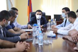 Սեպտեմբերի 1-ին սիգի արդյունագործական ձկնորսության որսաշրջանի ավարտին ընդառաջ, Շրջակա միջավայրի նախարար Ռոմանոս Պետրոսյանն աշխատանքային այցով եղել է «Սևան» ազգային պարկ ՊՈԱԿ-ում