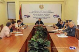 ՀՀ բնապահպանության նախարար Արամայիս Գրիգորյանի մոտ քննարկում է կազմակերպվել Սևանա լճից լրացուցիչ ջուր բաց թողնելու խնդրով մտահոգված ՀԿ-ների ներկայացուցիչների հետ